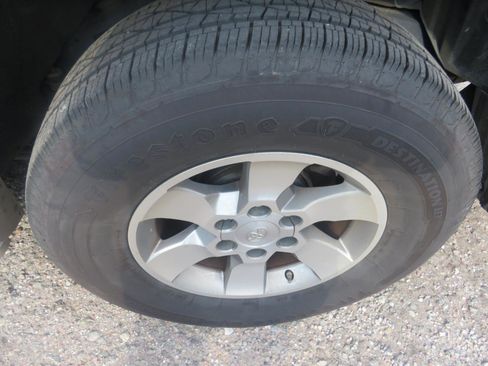 Used 2012 Toyota 4Runner SR5 w/ Convenience Pkg image 27