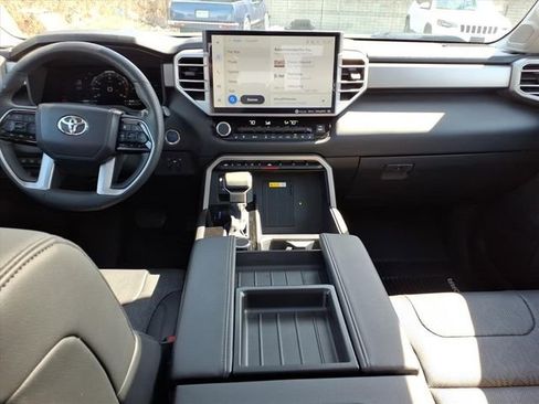 Used 2023 Toyota Tundra Limited image 15