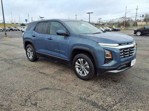 Used 2025 Chevrolet Equinox LT image 6