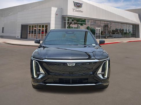Certified 2024 Cadillac Lyriq Luxury RWD image 2