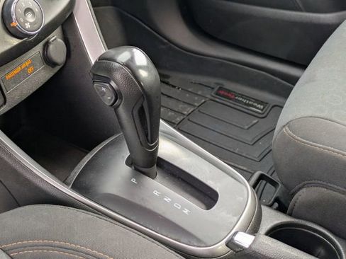 Used 2022 Chevrolet Trax LS image 24