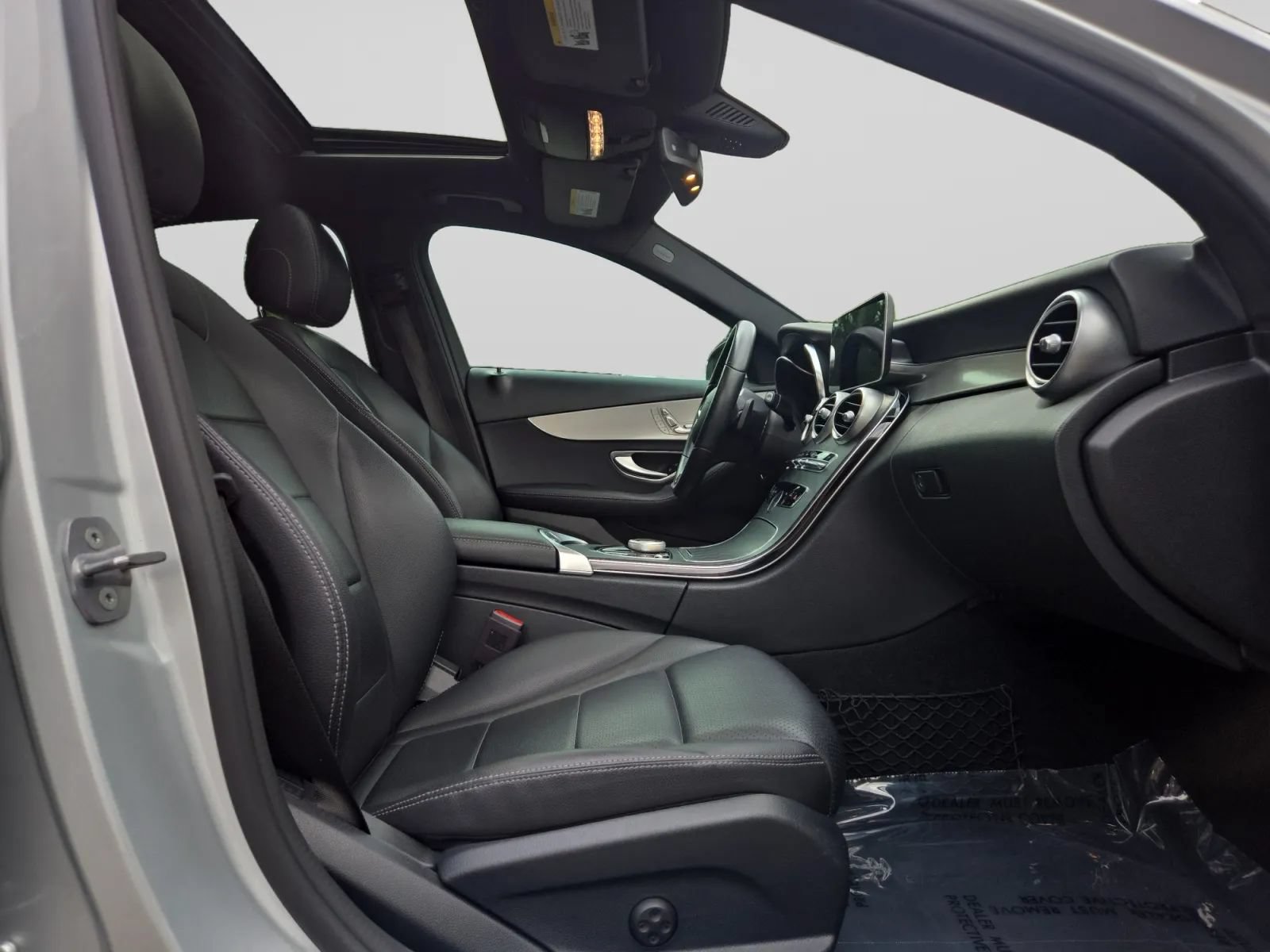 Used 2019 Mercedes-Benz C 300 Sedan image 33