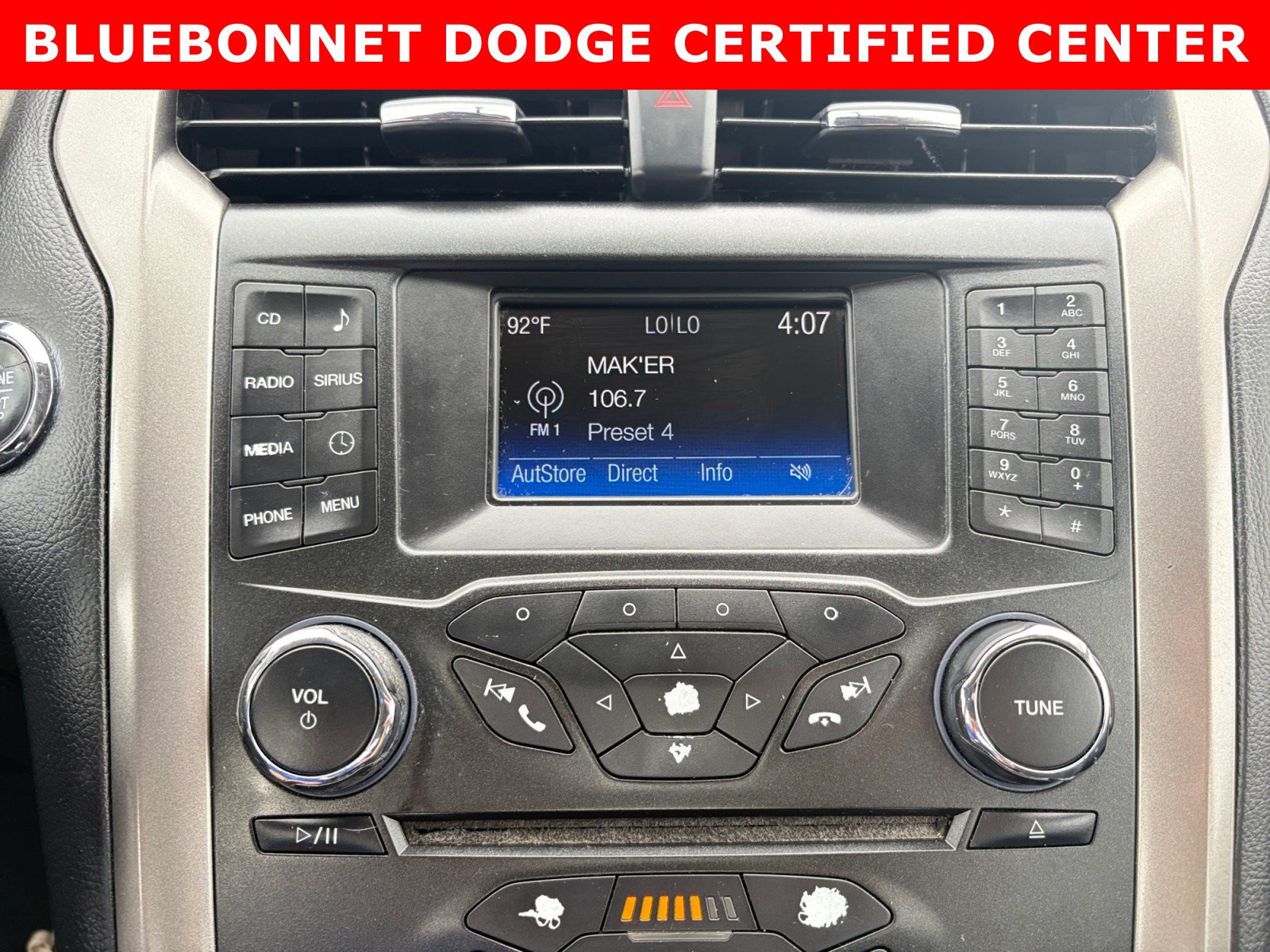 Used 2017 Ford Fusion SE FWD image 15