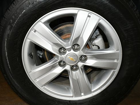 Used 2021 Chevrolet Trax LS w/ Tint and Cruise Package image 68