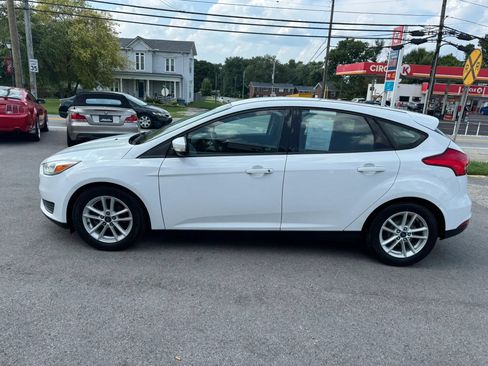Used 2017 Ford Focus SE FWD image 8