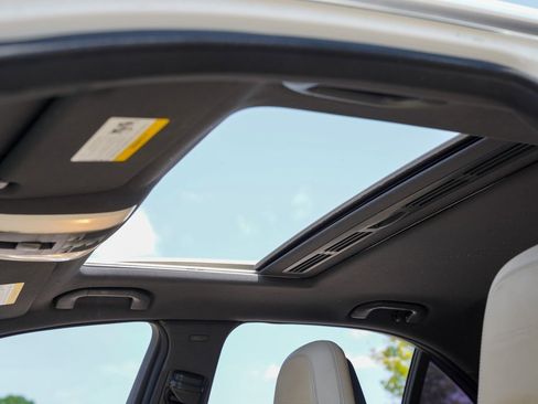 Used 2010 Mercedes-Benz C 63 AMG Sedan image 24