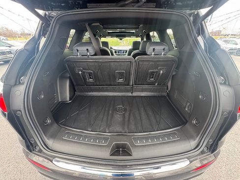 Used 2023 Buick Enclave Premium w/ Experience Buick Package image 9