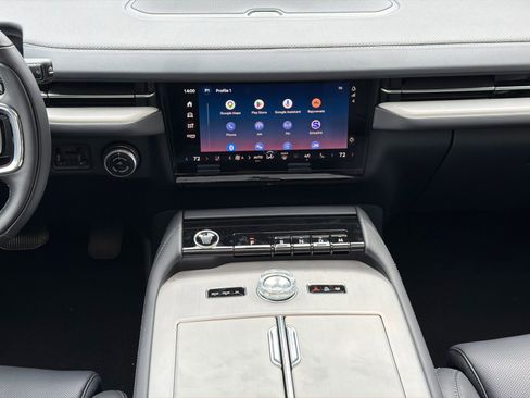 New 2026 Lincoln Navigator L Reserve AWD/4WD image 22