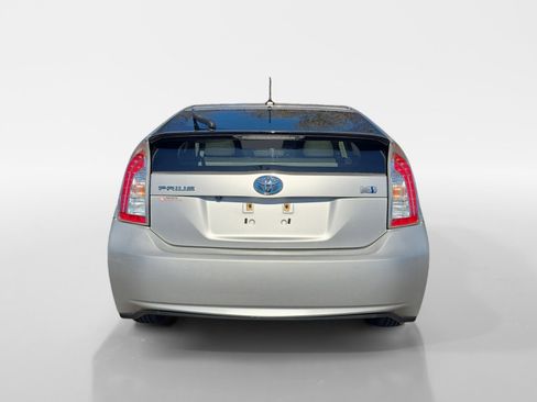 Used 2013 Toyota Prius Three image 4