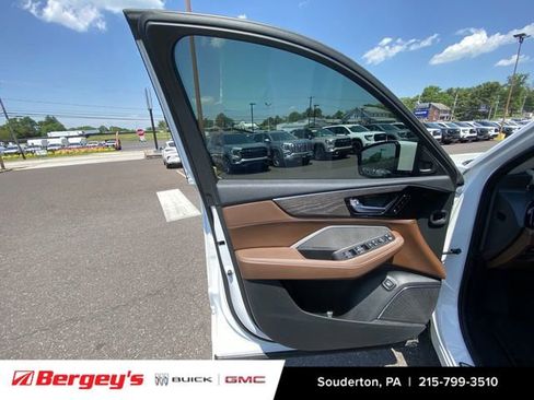Used 2023 Acura MDX SH-AWD w/ Advance Package image 25