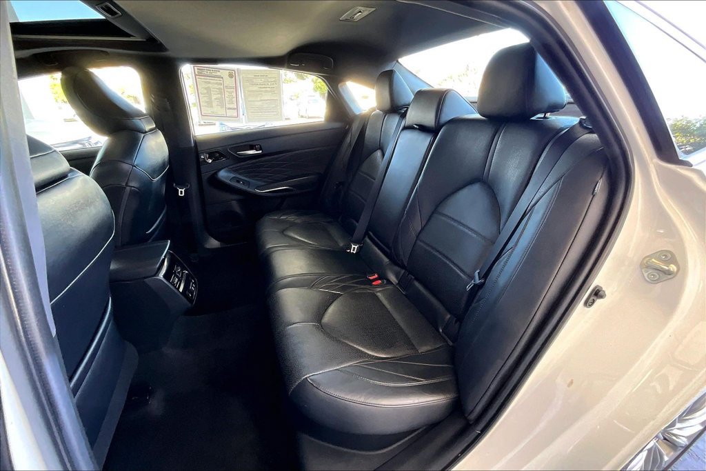 Used 2021 Toyota Avalon Limited w/ Advanced Safety Package FWD image 22