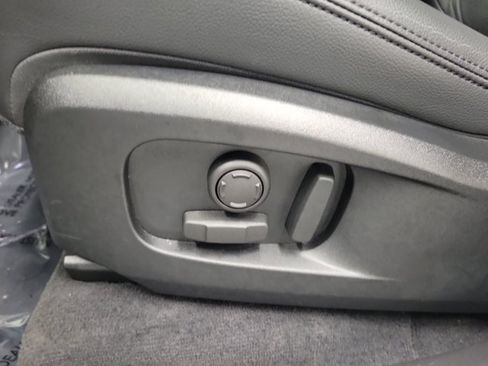 Used 2023 Jaguar F-PACE S image 23