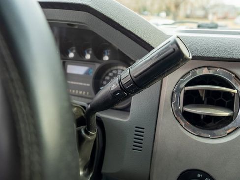 Used 2013 Ford F250 XLT w/ XLT Interior Pkg image 13