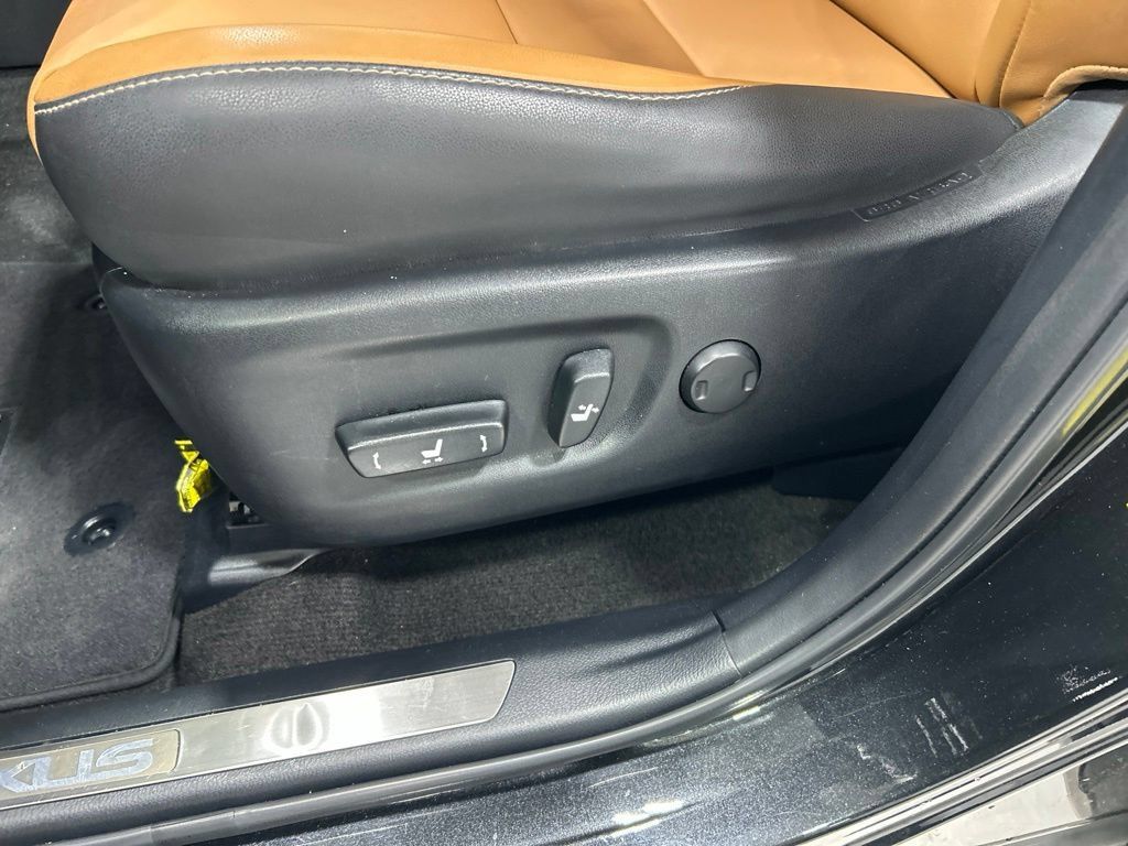 Used 2021 Lexus NX 300 FWD w/ Comfort Package image 11
