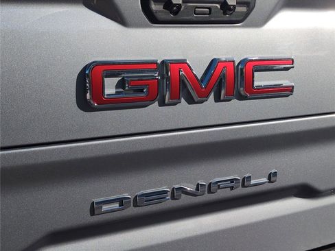 New 2026 GMC Sierra 1500 Denali w/ Denali Reserve Package image 11