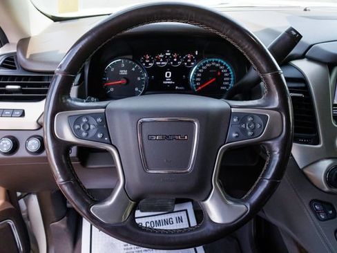 Used 2018 GMC Yukon Denali w/ Open Road Package AWD/4WD image 18
