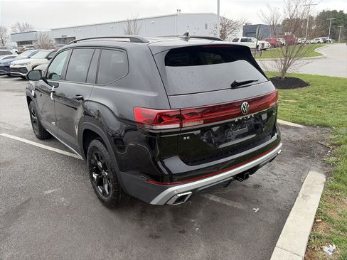 New 2026 Volkswagen Atlas Peak Edition AWD/4WD image 6