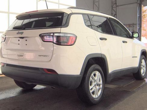 Used 2018 Jeep Compass Sport image 3
