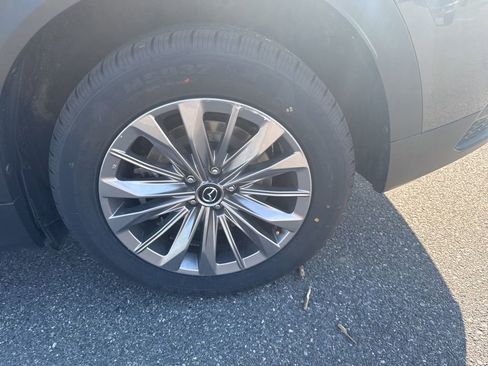 Used 2024 MAZDA CX-90 Plug-In Hybrid w/ Preferred image 9