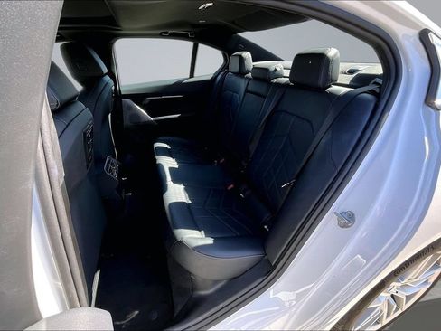 Used 2024 BMW 530i RWD image 19
