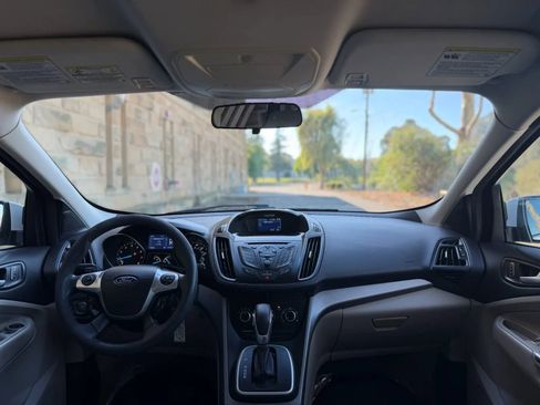 Used 2014 Ford Escape SE FWD image 15