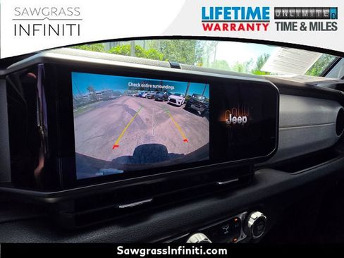 Used 2026 Jeep Wrangler Unlimited Sport AWD/4WD image 3