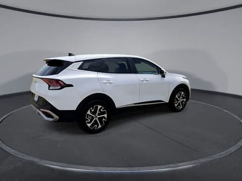Used 2023 Kia Sportage EX FWD image 8