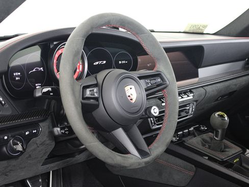 Used 2024 Porsche 911 GT3 RWD image 36