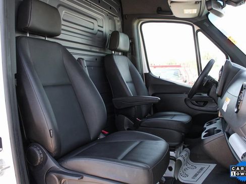 Used 2021 Mercedes-Benz Sprinter 144 Cargo image 26