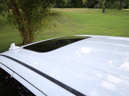 Used 2022 Chevrolet Silverado 1500 LTZ w/ LTZ Premium Package image 22