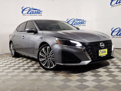 Used 2024 Nissan Altima 2.5 SL FWD image 1