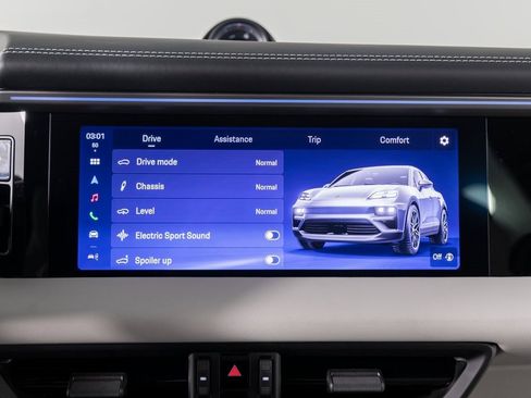 New 2025 Porsche Macan 4 Electric image 30