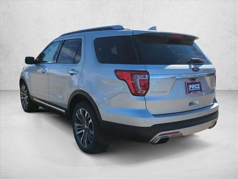 Used 2017 Ford Explorer Platinum image 8