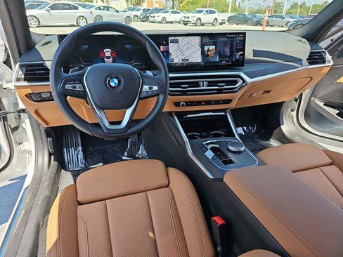 Used 2024 BMW 330i Sedan w/ Convenience Package image 15