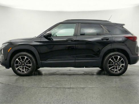 Used 2025 Chevrolet TrailBlazer LT image 5