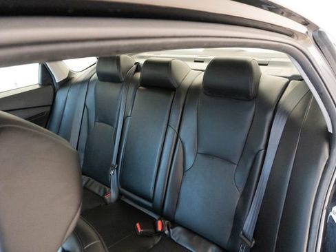 Used 2024 Honda Accord EX-L image 18