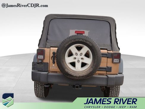 Used 2015 Jeep Wrangler Unlimited Sport w/ Quick Order Package 24S image 13