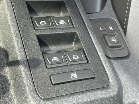 Used 2023 Ford Bronco Black Diamond image 9