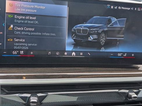 Used 2025 BMW X7 xDrive40i w/ Premium Package image 15