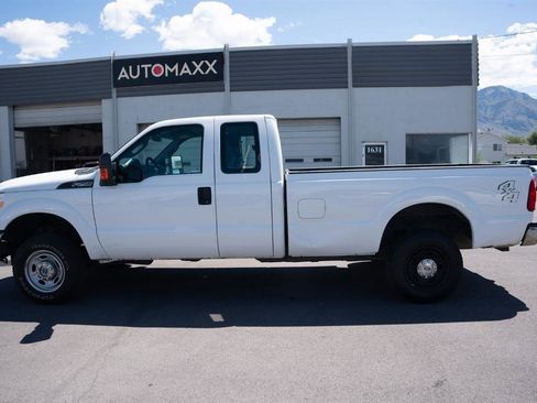 Used 2015 Ford F250 XL w/ Power Equipment Group AWD/4WD image 4