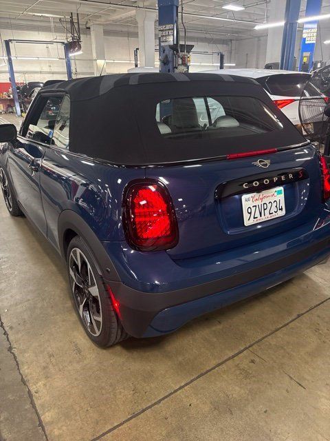 Used 2025 MINI Cooper S FWD image 7
