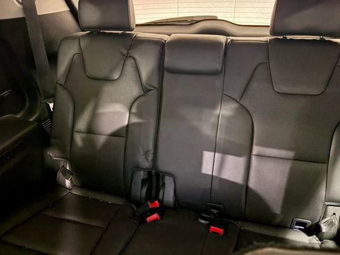 Certified 2023 Kia Telluride S w/ S Sunroof Package AWD/4WD image 9