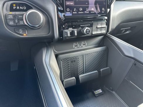 New 2026 RAM 1500 Big Horn AWD/4WD image 43