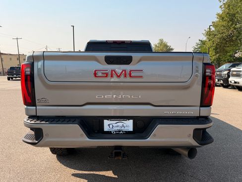 Used 2025 GMC Sierra 3500 Denali w/ Denali Reserve Package AWD/4WD image 8