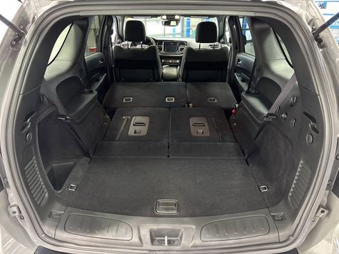 Used 2024 Dodge Durango SXT image 33