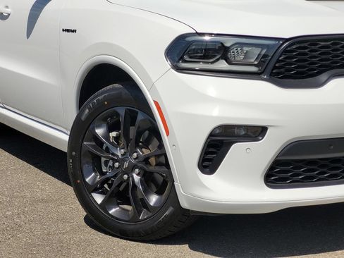 Used 2023 Dodge Durango R/T RWD image 4