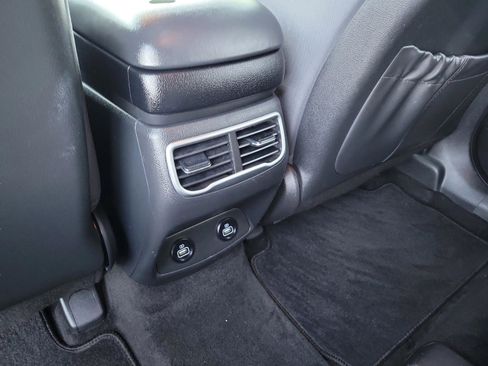 Used 2022 Hyundai Santa Fe SE FWD image 12