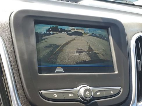 Used 2019 Chevrolet Equinox LT AWD/4WD image 18