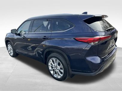 Used 2021 Toyota Highlander Limited