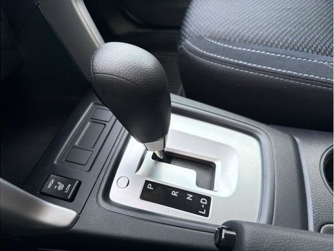 Used 2015 Subaru Forester 2.5i Premium image 24